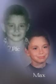 I can't for the life of me remember who Max Irons (right) looks like.. he's  an older (British?) actor who I've also seen in some medieval movie… can't  for the life of