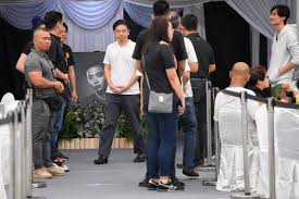 Wong guan yi (english name: Aloysius Pang S Wake Public Celebrities Politicians Join Family Girlfriend Jayley Woo To Pay Respects Singapore News Top Stories The Straits Times