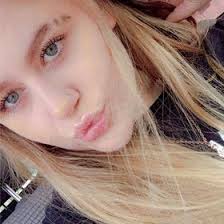 Leah Newcomb (leahnewcomb03)