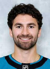 Player photos for the 2019-20 Portland Winterhawks at hockeydb.com