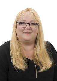 Danielle Sebastian's Instagram, Twitter & Facebook