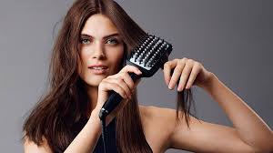 The widely spaced bristles straighten hair without losing volume like a flat iron. 10 Best Hair Straightening Brushes For 2021 The Trend Spotter