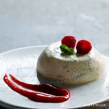 Algunas Cosas Son Muy Dificiles De Compartir Esta Es Una De Ellas Panna Cotta Clasica Ingredientes Panna Cotta Recipe Tastemade Panna Cotta