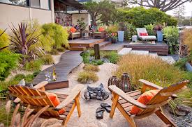 Get inspired by these 30 tips and design ideas. 16 Simple Solutions For Small Space Landscapes Better Homes Gardens