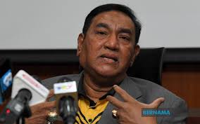 Context sentences for kancing tarik in english. Bernama Gastak Umum Tarik Diri Daripada Psm Berkuat Kuasa Serta Merta