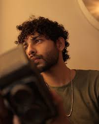 monochrome is always a mood shot by @aishwaryaa.nayak