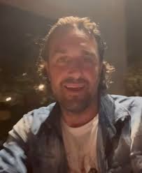 Luca Toni joking with Pep Guardiola at a dinner: "You ruined football with  the False 9, I couldn't find a team for 4 years."