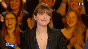 Formé au cours simon puis au conservatoire d'art dramatique de paris aurore bergé est malheureusement divorcée depuis 2013. Aurore Berge Cible De Propos Sexistes Apres Un Passage Tv Cnews