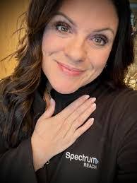 Diane Lechner's Instagram, Twitter & Facebook