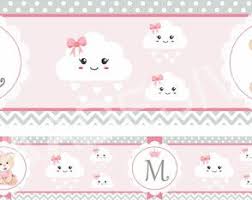 Faixa Border Ursinha Nuvens Laco No Elo7 Tha Adesivos E35ac0 Nuvem Tonalidades De Cor Urso Papeis de parede, almofadas, quadros e outros itens com formatos de nuvens são o grande sucesso desse ano. faixa border ursinha nuvens laco no
