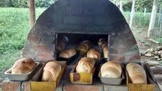 Biscoito De Polvilho Assado No Forno A Lenha Pao Assado No Forno A Lenha Em 2020 Forno A Lenha Lenha Pao De Forno