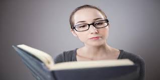 تقدم جامعة الملك عبد العزيز منحاً دراسية للدكتوراه والماجستير ممولة تمويلاً كاملاً للطلاب من جميع أنحاء العالم في مجموعة متنوعة من البرامج الأكاديمية، بما في ذلك العلوم والهندسة والعلوم الإنسانية والفنون وتكنولوجيا المعلومات وإدارة الأعمال التجارية وميادين هندسة. 5 Ù…Ù† Ø£ÙØ¶Ù„ Ø§Ù„ØªØ®ØµØµØ§Øª Ø§Ù„Ø¬Ø§Ù…Ø¹ÙŠØ© Ù„Ù„Ø¨Ù†Ø§Øª