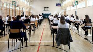 Z związku z pandemią próbne egzaminy maturalne zostaną przeprowadzone w reżimie sanitarnym. Probna Matura 2021 W Woj Warminsko Mazurskim Przesunieta Data Termin Harmonogram Wiadomosci