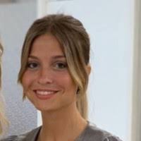 60+ perfiles de «Vicky Bravo»