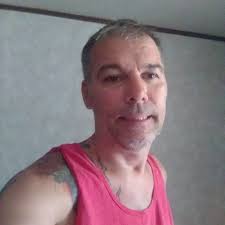 What causes strong adhesion of 3d prints to the build plate?