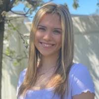 Marissa Lowe's Instagram, Twitter & Facebook