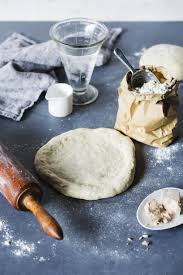 Das Allerbeste Pizzateig Grundrezept Das Es Gibt Rezept In 2020 Pizza Teig Pizzateig Grundrezept Pizzateig Rezept Trockenhefe