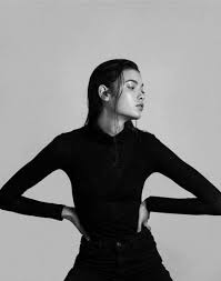 25 Ideas For Fashion Photography Poses Editorial Style Fashion Model Poses Model Poses Photography Model Poses