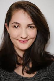 I always liked my hair long, I never thought that one day I would have a  short haircut, today I made a decision to try a short haircut, how do you  like