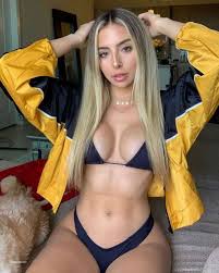 Bruna Lima Nude and Sexy Photo Collection - Fappenist