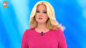 Müge anlı'dan türkiye'nin her yerindeki izleyicilere akülü ve tekerlikli sandalye yardımı. 7whnssnfwkzgim