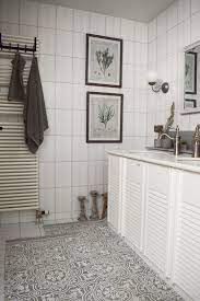 Den genormten anschlüssen sei dank. Diy Verschonerung Badezimmer So Holt Ihr Das Beste Aus Eurem Alten Bad Heraus Mrs Greenery