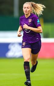 Pin By Artjoms Naumkovs On Leah Williamson In 2020 Football Girls Soccer Photography Womens Soccer