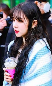 Ross Peachy In 2021 Kpop Girls Cute Stars Girl Crushes