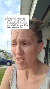 Answer to @mirisela0 #urns #funeraldirector #cremation #familychoice