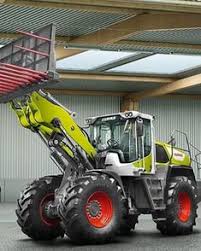 Mowing and cleaning with only one machine. 130 Landwirtschaft Ideen Landwirtschaft Traktoren Landmaschinen