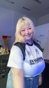 둥즤가 운전하는 차 타줘!!💙 dancechallenge | 둥즤 (@dirungzi)