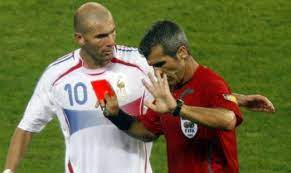Acteurs de la coupe du monde. Coupe Du Monde 2006 Les Surprenantes Revelations De L Arbitre De La Finale Sur Le Coup De Tete De Zinedine Zidane