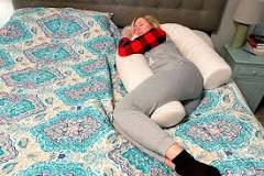 The 9 Best Body Pillows of 2024