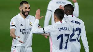 Barcelona played against real madrid in 2 matches this season. Real Madrid 2 1 Barcelona Champions Real Hang On In Clasico Thriller Football News Sky Sports