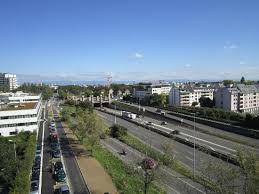 With 50 secured car spaces, you can leave your car during your stay and use the pedestrian or bicycle streets of the city or simply enjoy shopping in the adjoining shopping. Hauptstrasse Bild Von Holiday Inn Express Strasbourg Centre Strassburg Tripadvisor