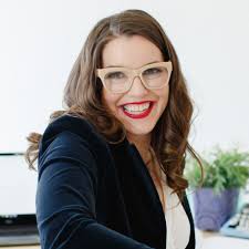 Renee Houser Press Kit — Read Write Think with Renee