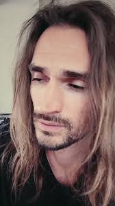 Dan Lancaster's Instagram, Twitter & Facebook