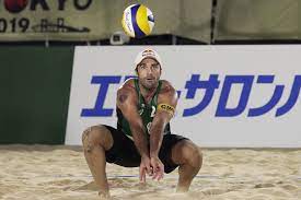 Beach volleyball news, videos, live streams, schedule, results, medals and more from the 2021 summer olympic games in tokyo. Olympic Beach Volleyball Champion Schmidt Leaves Hospital After Covid 19 Battle