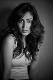 Image result for yami gautam in action jackson blue saree