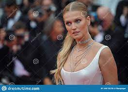 Check out the latest pictures, photos and images of toni garrn. Toni Garrn Attends The Screening Editorial Stock Photo Image Of Crowd Dress 148118178