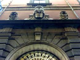 La lista completa conta 688 agenzie. Il Sacro Monte Di Pieta A Napoli Storia Dell Arte