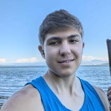 Story Exchange with Lucien Gandarias