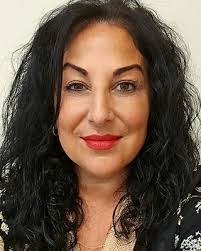 Ivy Gross's Instagram, Twitter & Facebook