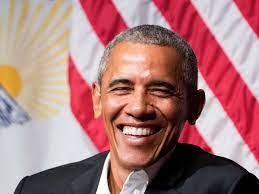 August 1961 im coast province general hospital, mombasa, kenia, geboren. Barack Obama Postet Ruhrendes Liebesfoto Mit Seiner Frau Fan Attacke Auf Melania Trump Politik
