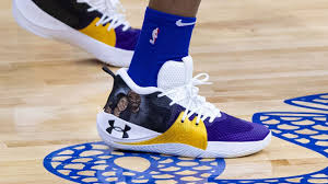 Pelicans players wore kobe bryant shoes during the national anthem. Joel Embiid Honors Kobe Bryant With Custom Sneakers For Game With Los Angeles Lakers