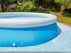Pool Aufstellen Ohne Rasen Zu Beschadigen So Gelingt Es Gartendialog De In 2020 Pool Aufstellen Pool Uber Dem Boden Pool