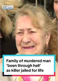 Kris Hamlet's Instagram, Twitter & Facebook