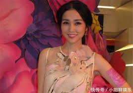 Kay tse discharged with her new born daughter karina accompany husband louis cheung and son james, congrat! è°¢å®‰çªè¿½å¼ ç»§èªçš„å—è°¢å®‰çªä¸ºä»€ä¹ˆå«ç»™å¼ ç»§èª å¿«èµ„è®¯