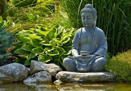 Viele menschen vertrauen heutzutage auf die kraft der fernöstlichen lehre und gestalten danach ihren garten und wohnbereich. Feng Shui Garten Selber Gestalten Anlegen Pflanzen Beispiele Bilder