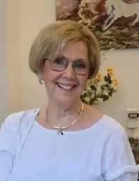 Theresa Mae's Instagram, Twitter & Facebook